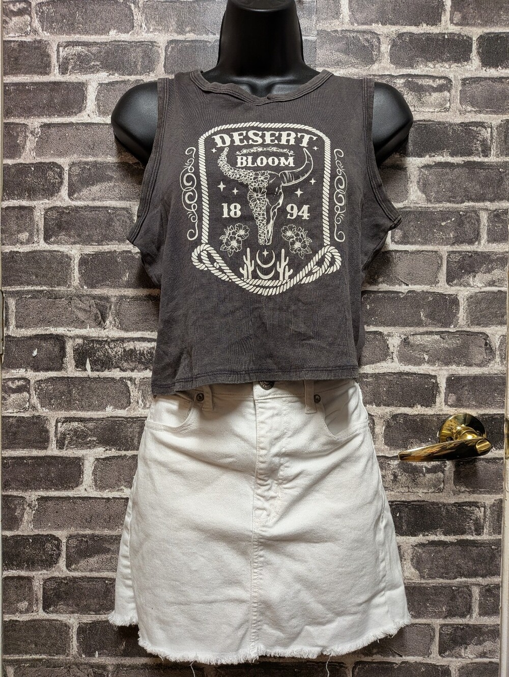 Desert Bloom Crop Tank Top - Charcoal